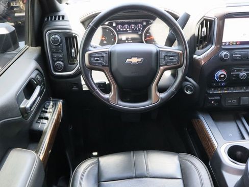 Used 2022 Chevrolet Silverado 3500 High Country w/ Technology Package AWD/4WD image 24