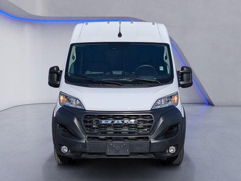 Used 2025 RAM ProMaster 2500 w/ Convenience Group image 3