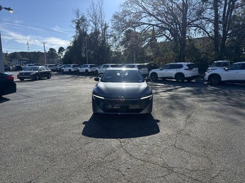 New 2026 Nissan Sentra SR w/ SR Premium Package FWD image 2