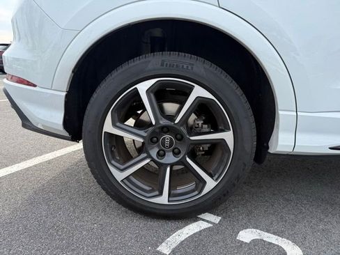 Used 2025 Audi Q3 2.0T Premium Plus image 10