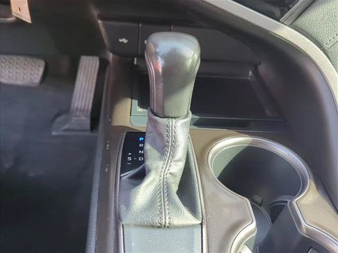 Certified 2021 Toyota Camry SE FWD image 27