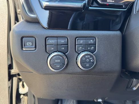 Used 2025 GMC Sierra 1500 Elevation w/ Elevation Premium Package AWD/4WD image 23