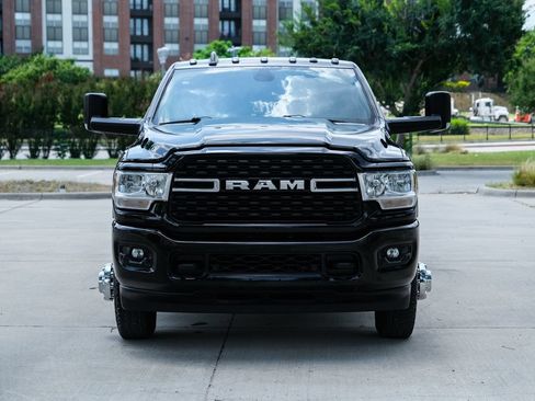 Used 2022 RAM 3500 Big Horn w/ Level A Equipment Group AWD/4WD image 4
