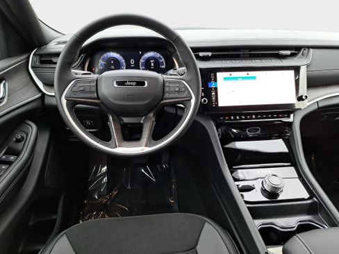 New 2026 Jeep Grand Cherokee L 4WD image 17