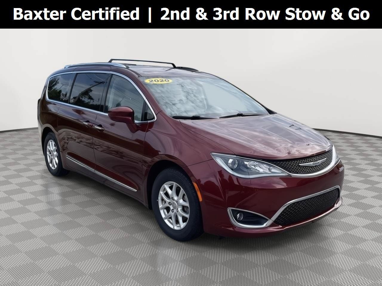 Used 2020 Chrysler Pacifica Touring-L FWD image 1