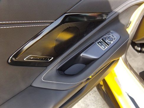 Used 2025 Chevrolet Corvette E-Ray w/ Stealth Interior Trim Package AWD/4WD image 17