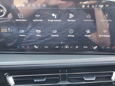 New 2025 Chevrolet Traverse LT w/ Driver Confidence Package image 14