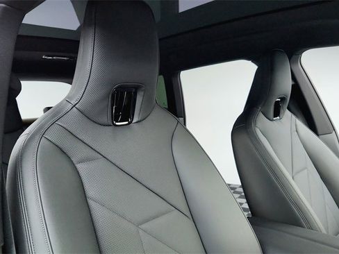 Used 2025 BMW iX xDrive50 w/ Premium Package image 25