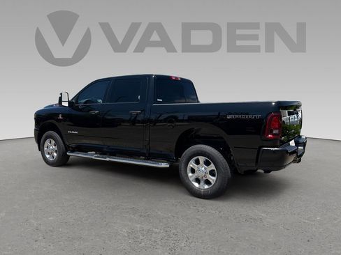 New 2026 RAM 2500 Big Horn AWD/4WD image 19