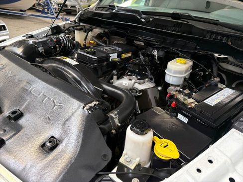 Used 2017 RAM 2500 SLT image 73