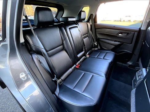 Certified 2023 Nissan Rogue SV w/ SV Premium B Package image 19