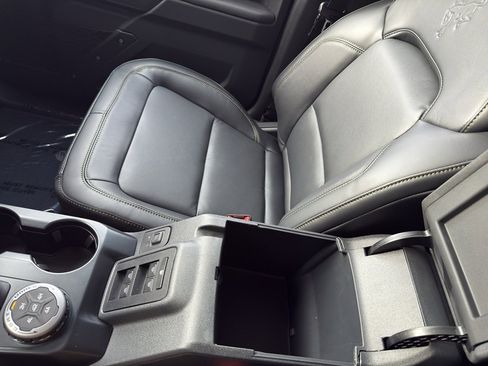 New 2025 Ford Bronco Badlands image 26
