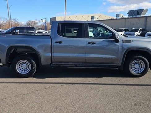 Used 2024 GMC Sierra 1500 Pro w/ Pro Value Package image 9