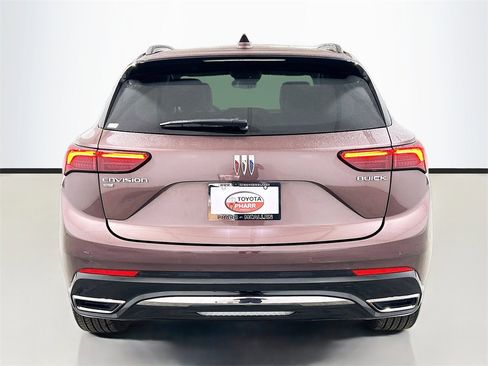Used 2025 Buick Envision Sport Touring image 5