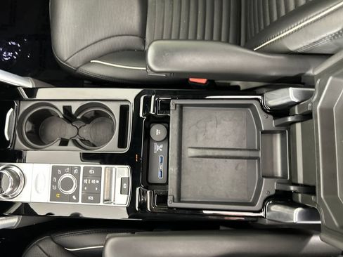 Used 2020 Land Rover Discovery HSE AWD/4WD image 14