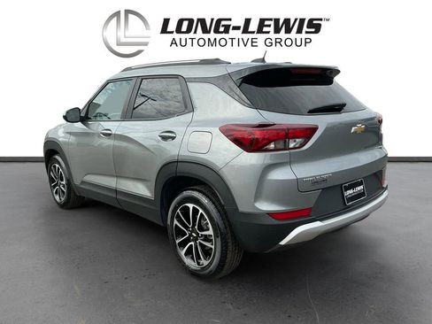 Used 2025 Chevrolet TrailBlazer LT image 4