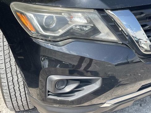 Used 2020 Nissan Pathfinder S FWD image 7