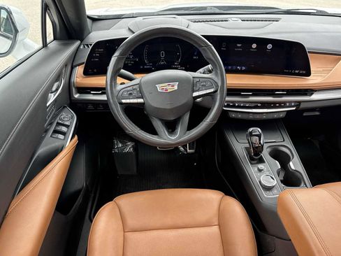 Certified 2024 Cadillac XT4 Sport AWD/4WD image 11
