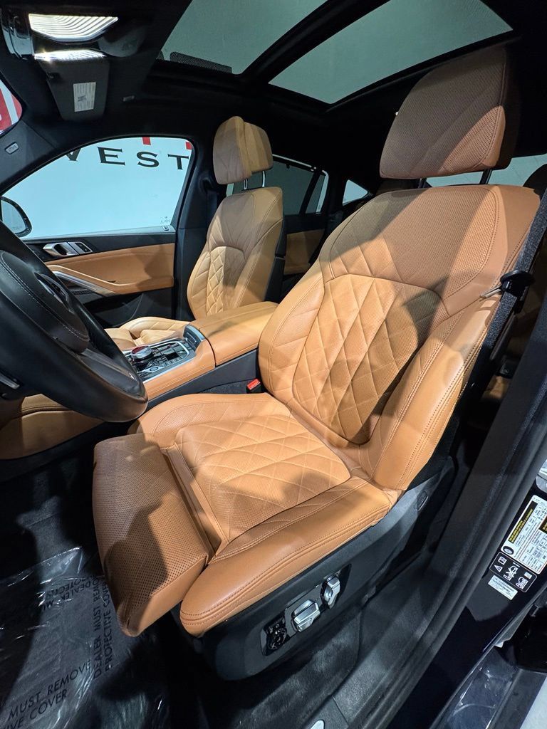 Used 2025 BMW X6 xDrive40i AWD/4WD image 16