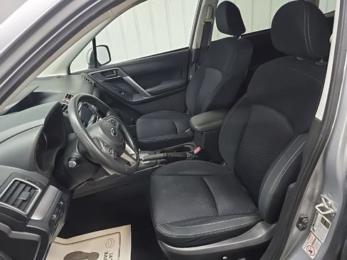 Used 2018 Subaru Forester 2.5i Premium w/ All-Weather Package AWD/4WD image 30