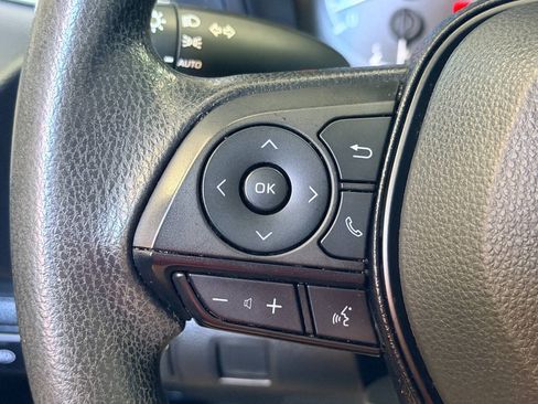 Used 2022 Toyota Corolla LE FWD image 31