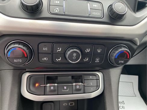 Certified 2021 GMC Acadia SLE w/ Driver Convenience Package AWD/4WD image 37