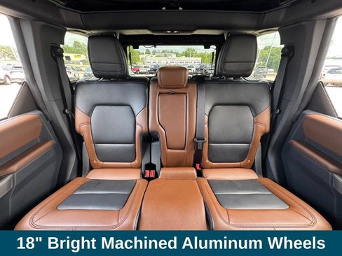 Used 2023 Ford Bronco Outer Banks AWD/4WD image 30