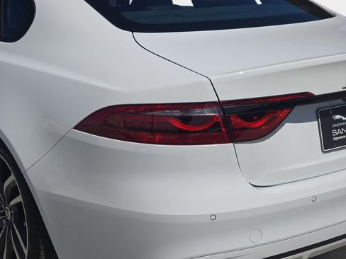 Used 2024 Jaguar XF R-Dynamic SE image 35