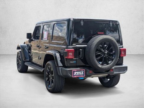 Used 2023 Jeep Wrangler Unlimited Sahara AWD/4WD image 8