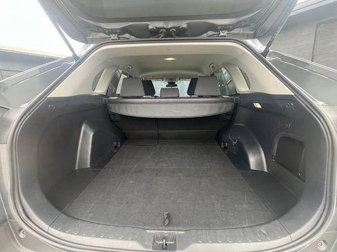Used 2025 Toyota RAV4 XLE AWD/4WD image 13
