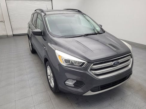Used 2017 Ford Escape SE w/ Equipment Group 201A FWD image 13