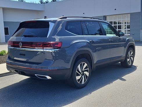 New 2026 Volkswagen Atlas SE image 2