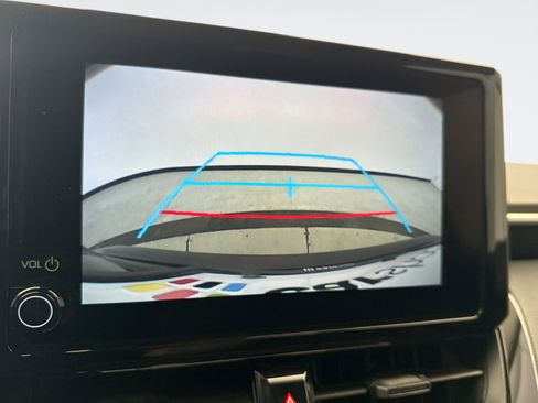 Used 2025 Toyota Corolla LE w/ LE Premium Package image 15