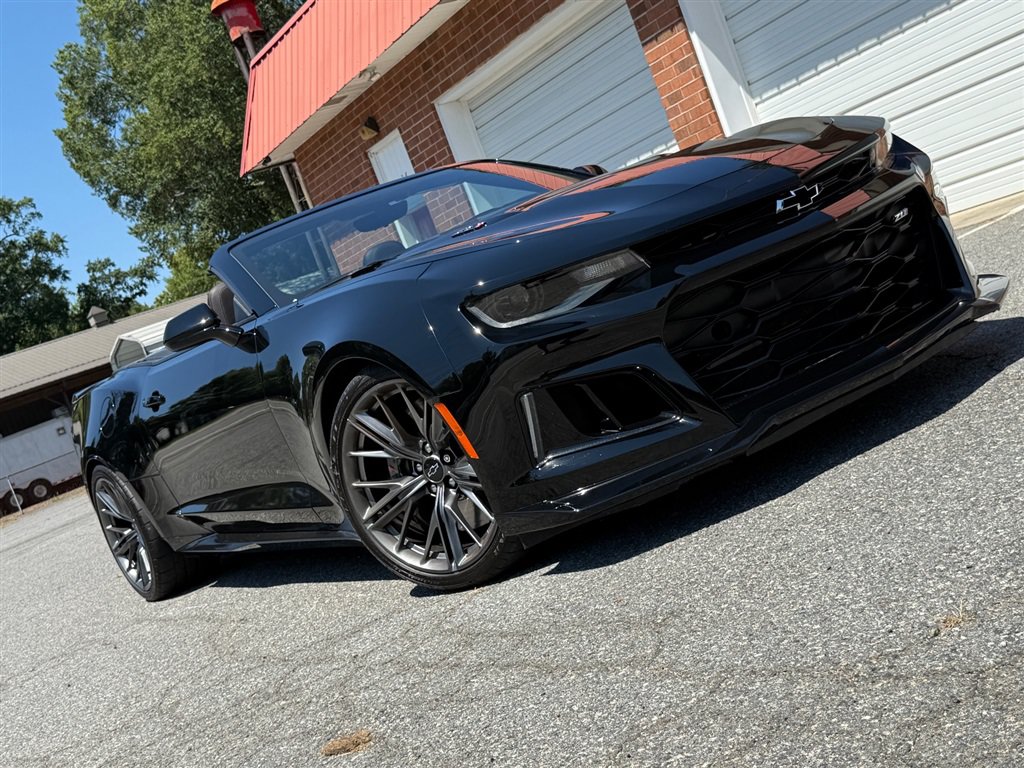 Used 2023 Chevrolet Camaro ZL1 RWD image 33