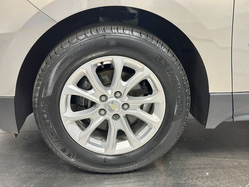 Used 2018 Chevrolet Equinox LT FWD image 26