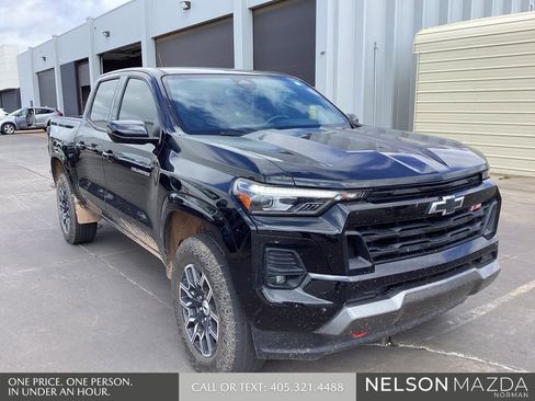 Used 2023 Chevrolet Colorado Z71 w/ Z71 Convenience Package 2 image 3