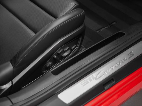 Certified 2021 Porsche 911 Carrera 4S AWD/4WD image 23