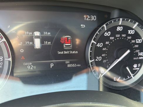 Used 2020 Toyota Highlander Platinum AWD/4WD image 25