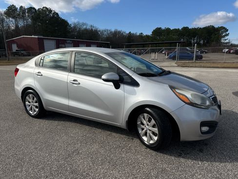 Used 2015 Kia Rio EX w/ Convenience Package image 9