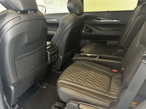 New 2026 INFINITI QX60 Autograph w/ Dark Cargo Package image 8