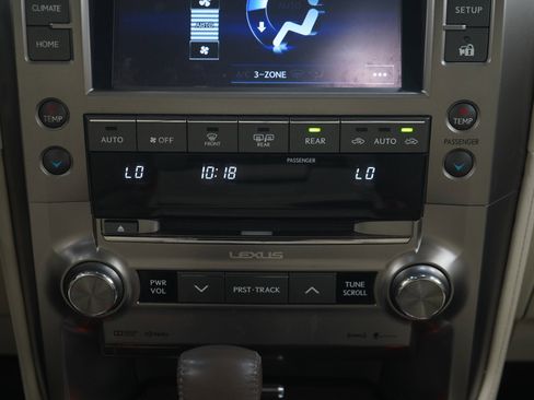 Used 2014 Lexus GX 460 w/ Premium Package AWD/4WD image 18
