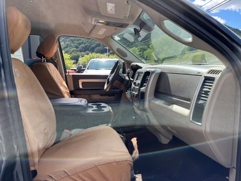 Used 2018 RAM 2500 SLT AWD/4WD image 6