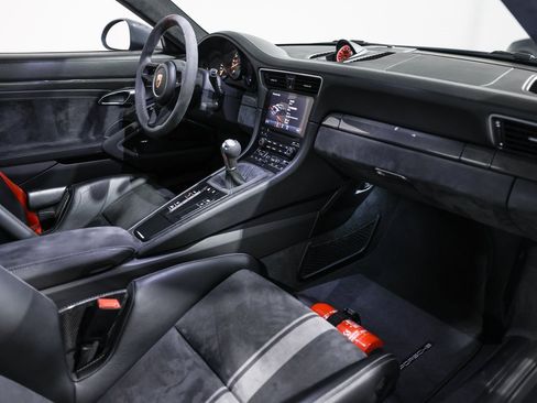 Used 2018 Porsche 911 GT3 w/ Sport Chrono Package image 23