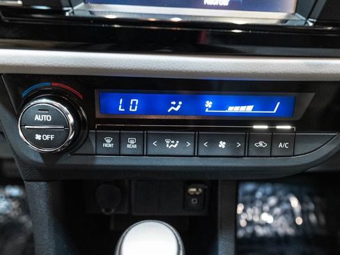Used 2016 Toyota Corolla LE FWD image 24