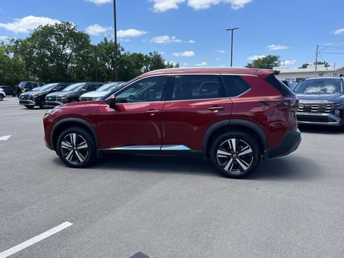 Used 2021 Nissan Rogue SL w/ Premium Package FWD image 8