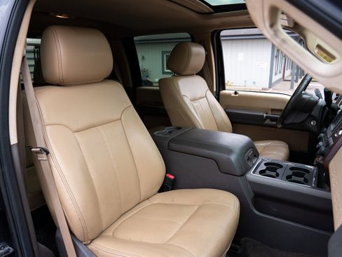 Used 2012 Ford F250 Lariat w/ Lariat Ultimate Pkg image 19