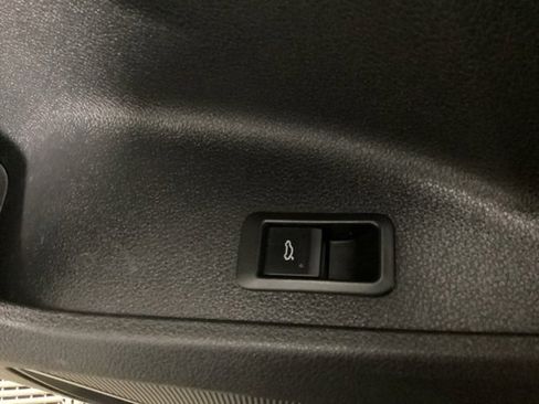 Used 2021 Audi Q3 2.0T Premium Plus w/ Premium Plus Package image 16