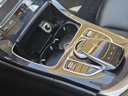 Used 2015 Mercedes-Benz C 300 Sedan image 20