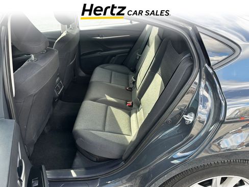 Used 2025 Toyota Camry LE image 6