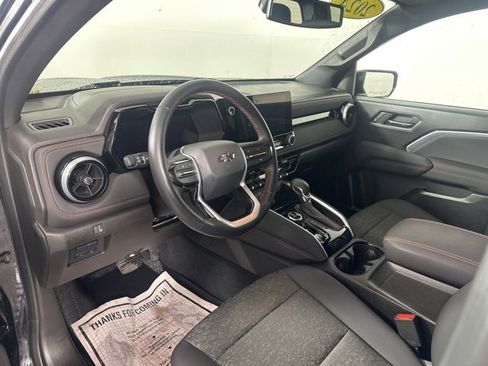 Used 2024 Chevrolet Colorado Z71 w/ Z71 Convenience Package 2 image 16